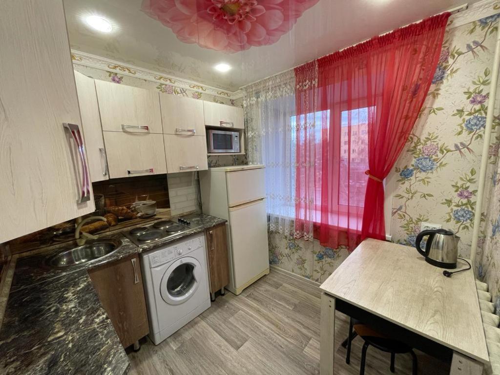 Лермонтова 91 Pavlodar Exterior foto